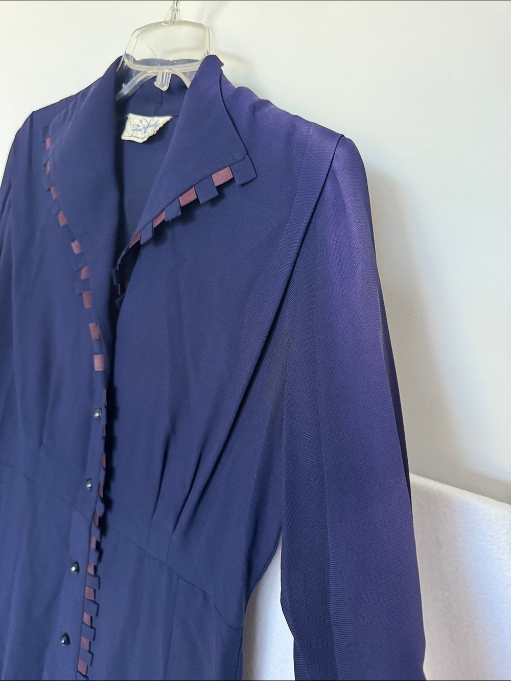 1950s Fair Lady Navy Crepe Button-Front Dress w/ Ribbon Trim medium - Picture 15 of 16